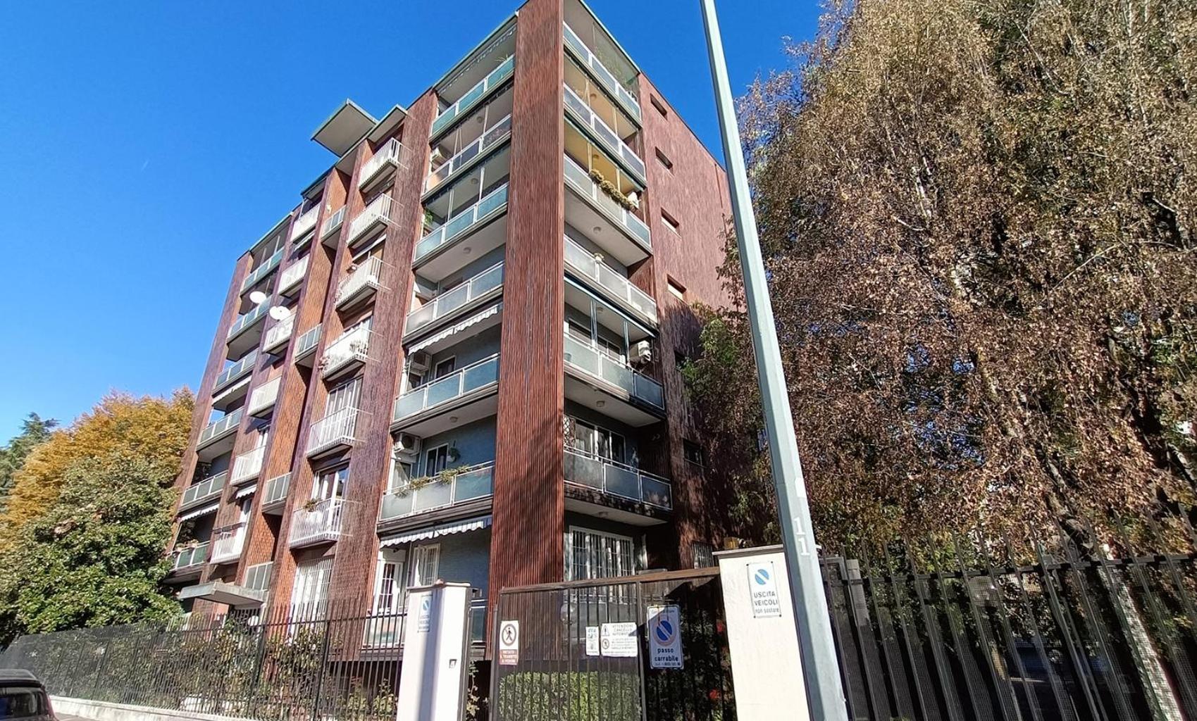 Sahi - Via Dei Ciclamini Mm1 Primaticcio, Stadio San Siro, Ospedale San Carlo 米兰 外观 照片