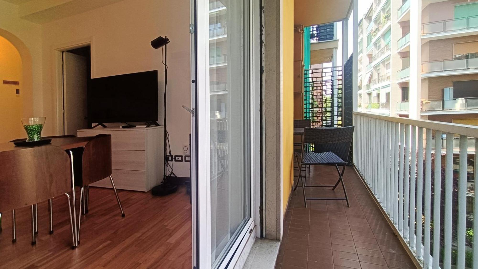 Sahi - Via Dei Ciclamini Mm1 Primaticcio, Stadio San Siro, Ospedale San Carlo 米兰 外观 照片